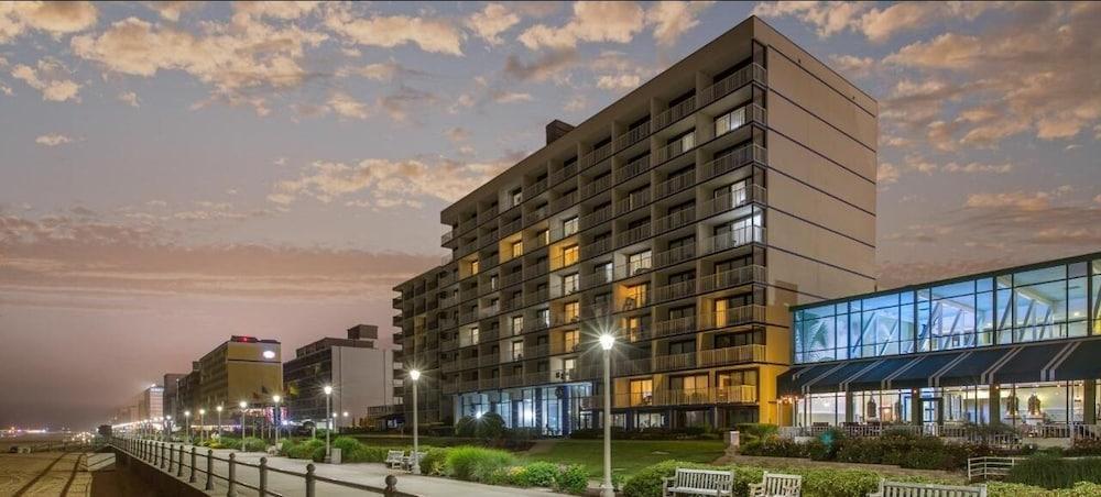Coastal Hotel & Suites Virginia Beach - Oceanfront Exteriör bild