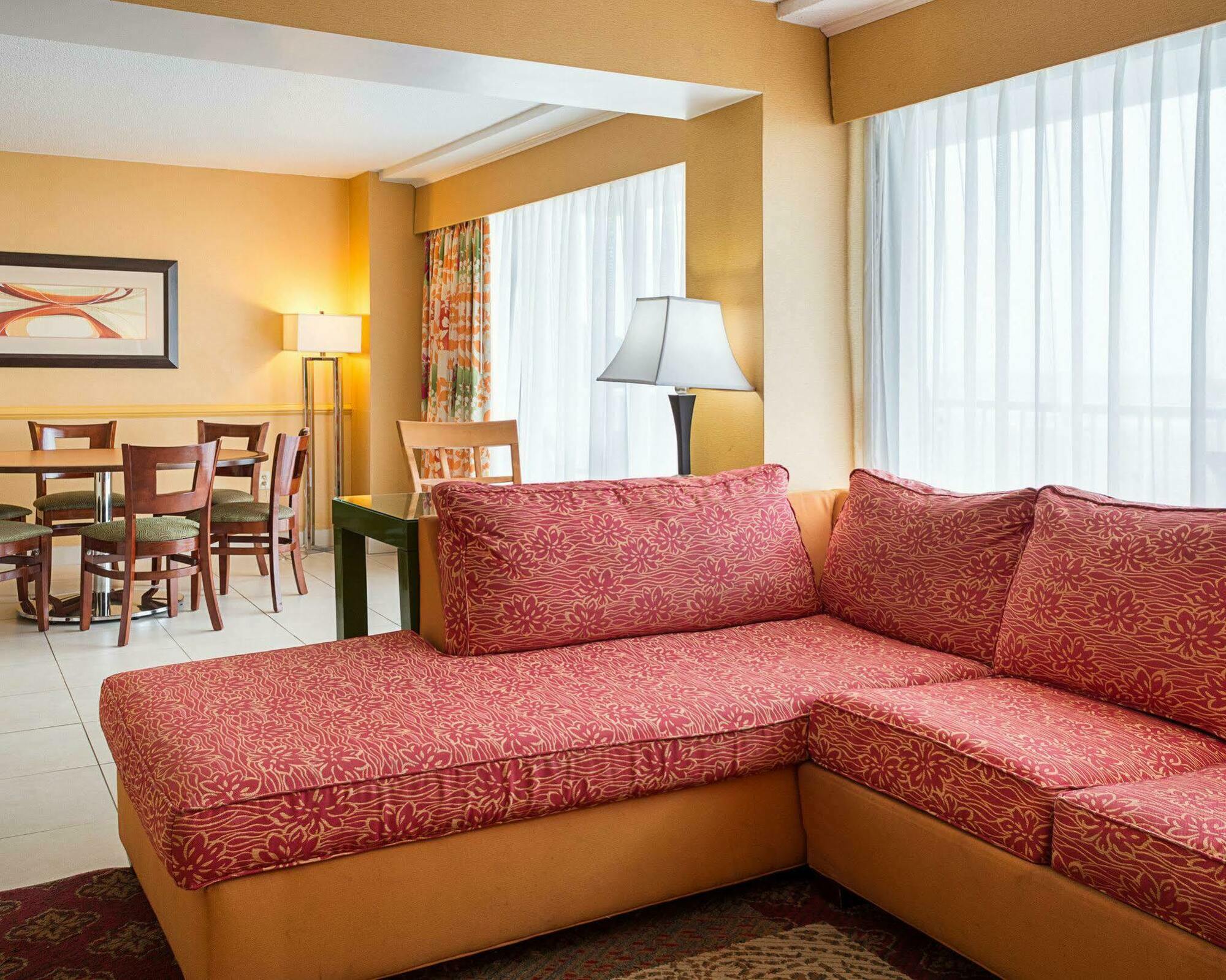 Coastal Hotel & Suites Virginia Beach - Oceanfront Exteriör bild